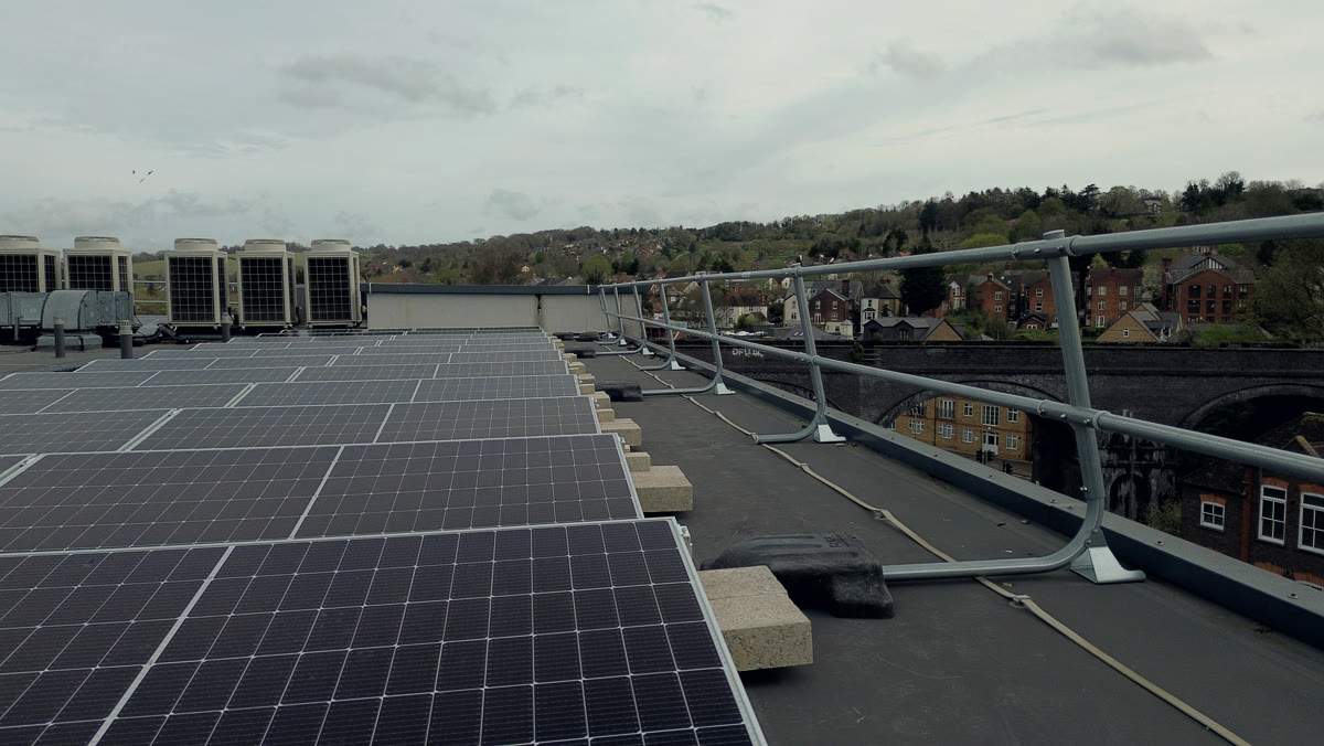 Hotel site — High Wycombe — Hotels solar installation by Novalux